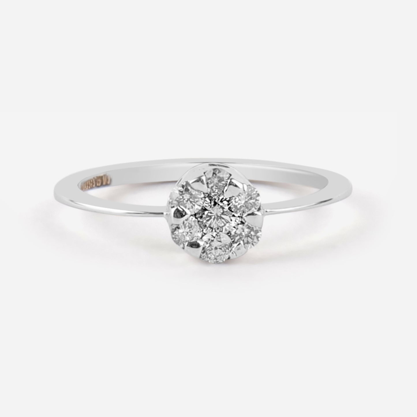 Diamond cluster ring